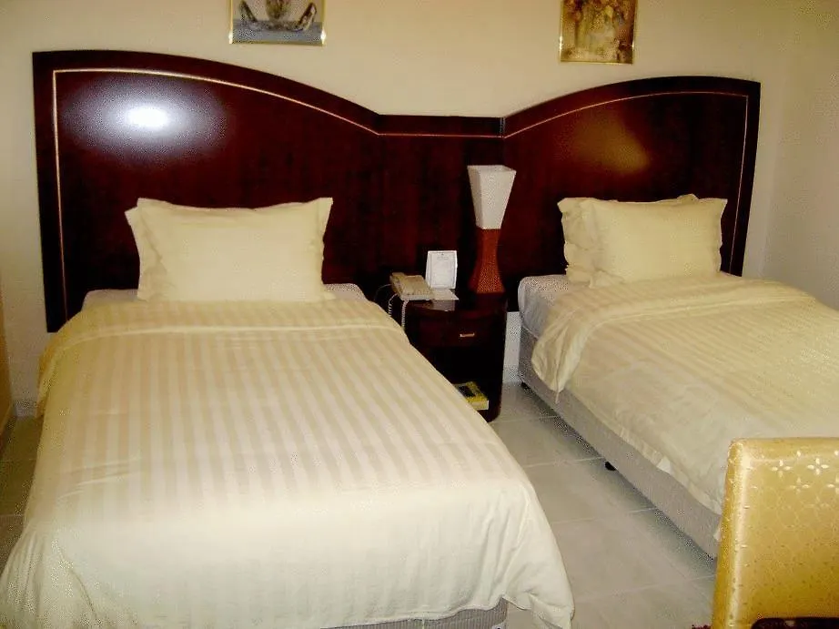 Royal Crown Suites Sharjah