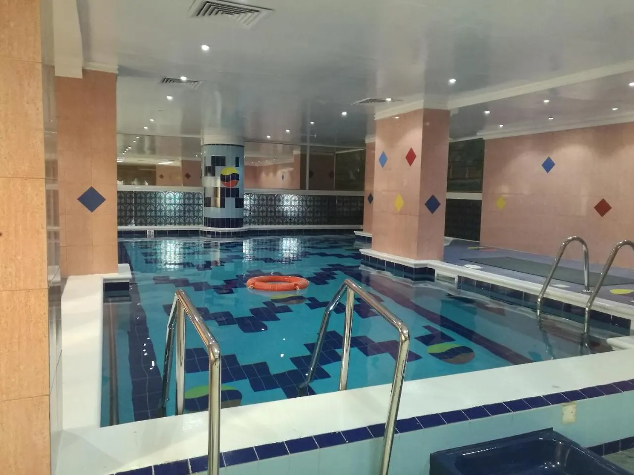 Royal Crown Suites Sharjah